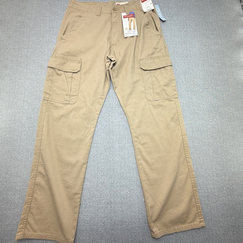 Wrangler Mens Cargo Pants 32x32 Relaxed Fit Khaki Stretch Epic Soft NWT